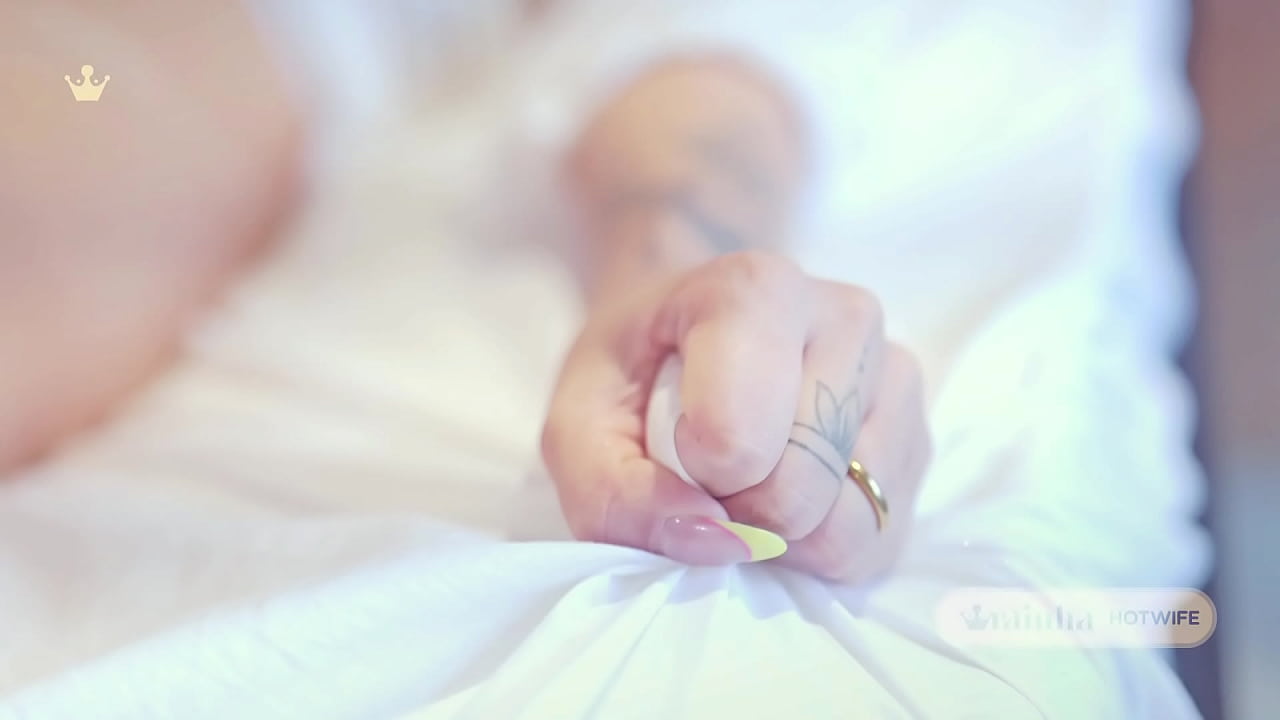 Married Hotwife Masturbating and Cumming for the Photographer.