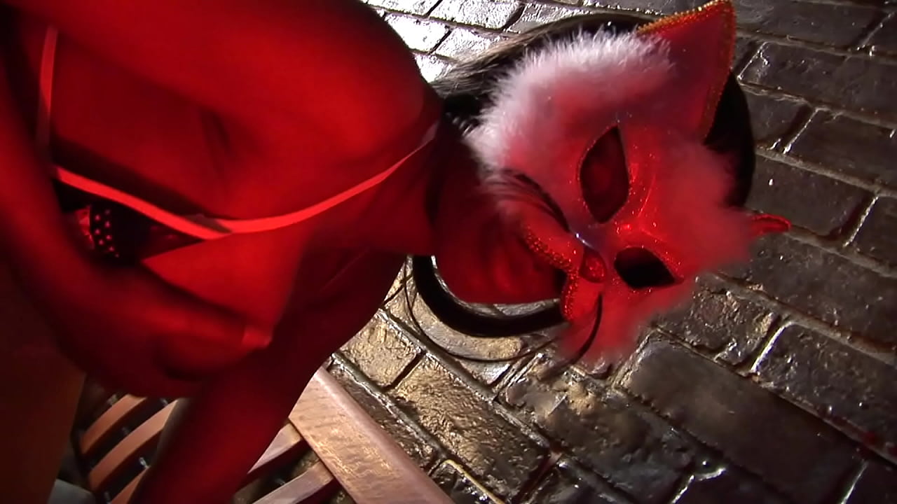 Oliver Fucks The Footalicious Virgin Sheena Vjushina