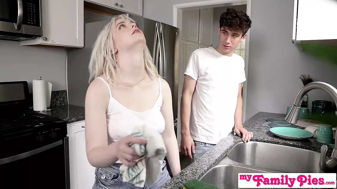 Step-sis: "i Guess I Can't Call You Little Dicky Anymore"