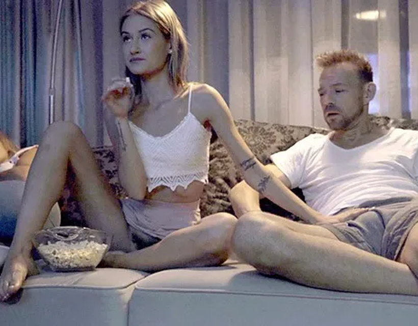 Step-sister Showing Me the European Way. S11:e5