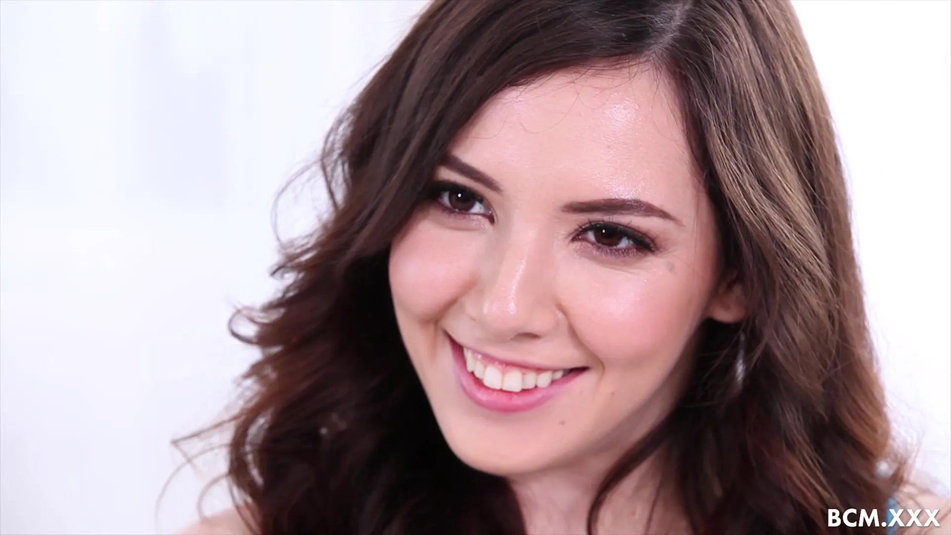 White pussy gets gaped