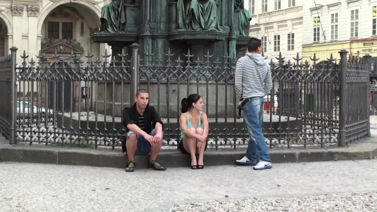 Public threesome