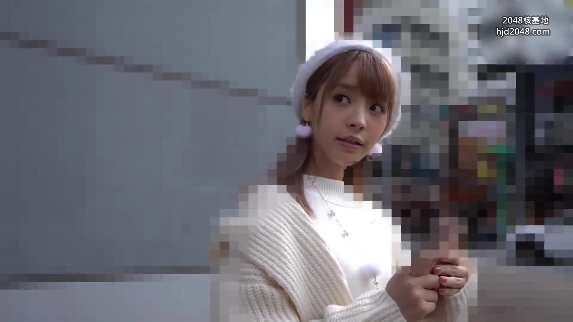 Spermatic metamorphosis real condition of a pretty girl exchanging secret intercours