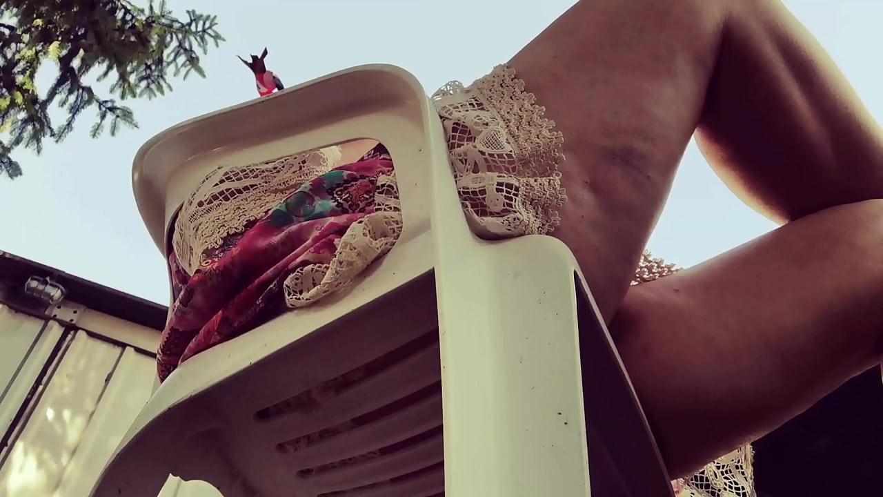 Unexpected Farts in the Public Garden