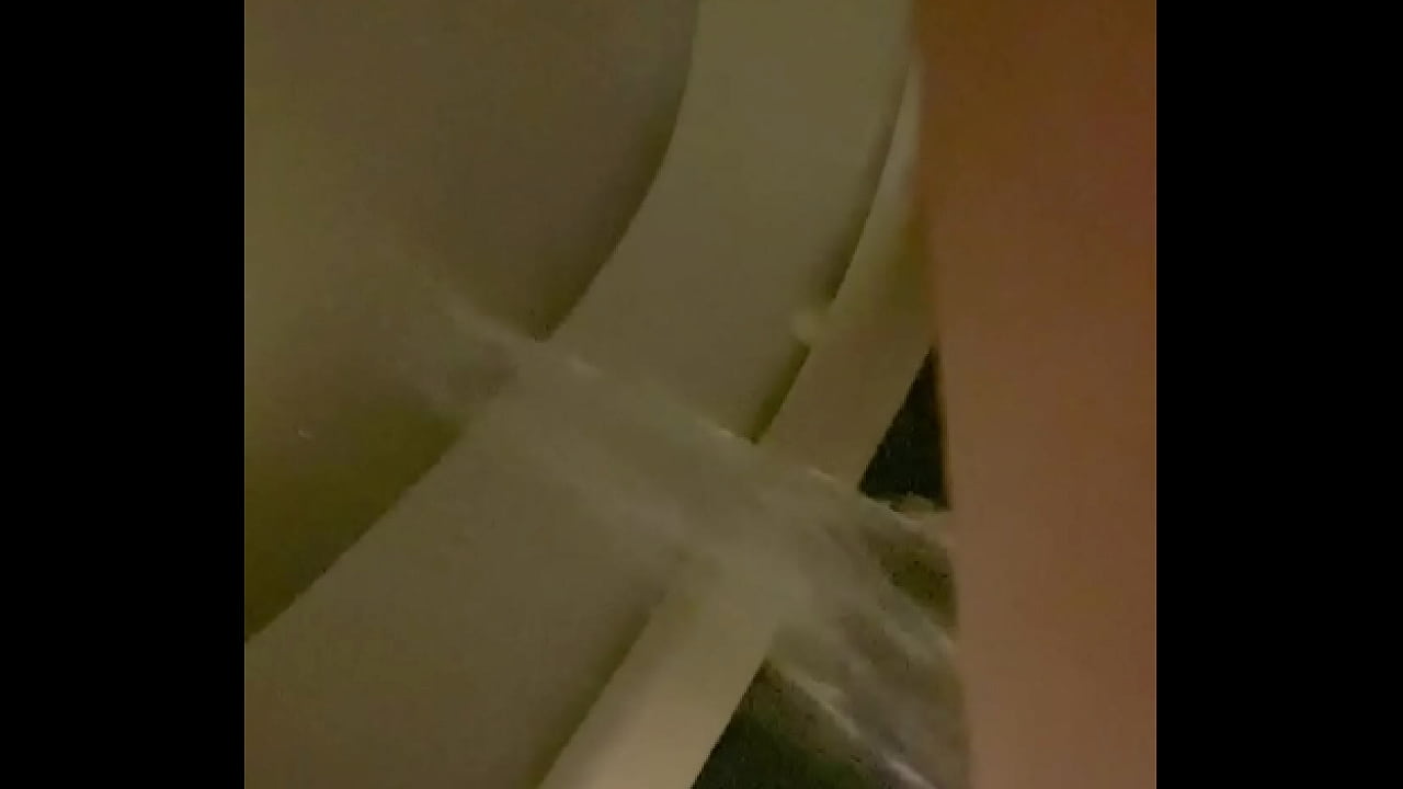 Threesome pissing on the streets of Argentina, Mar del Plata, 2 whores together!! Dirty and whores