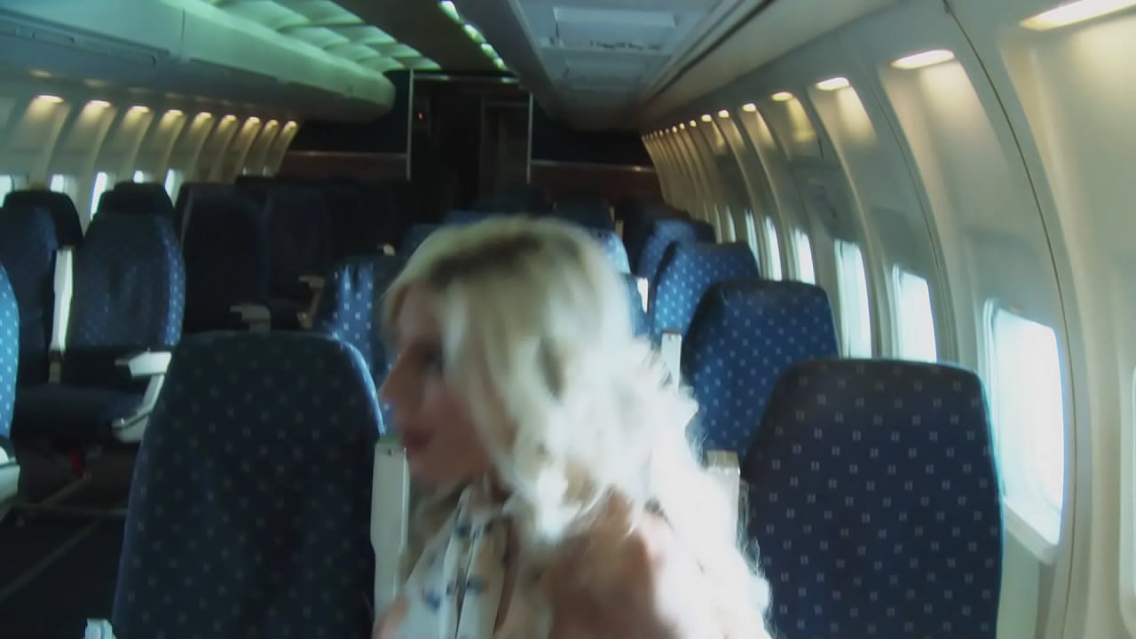 Tattooed Sparky Sin Claire Lets A Smooth Talking Black Stud Fuck Her Tight Ass