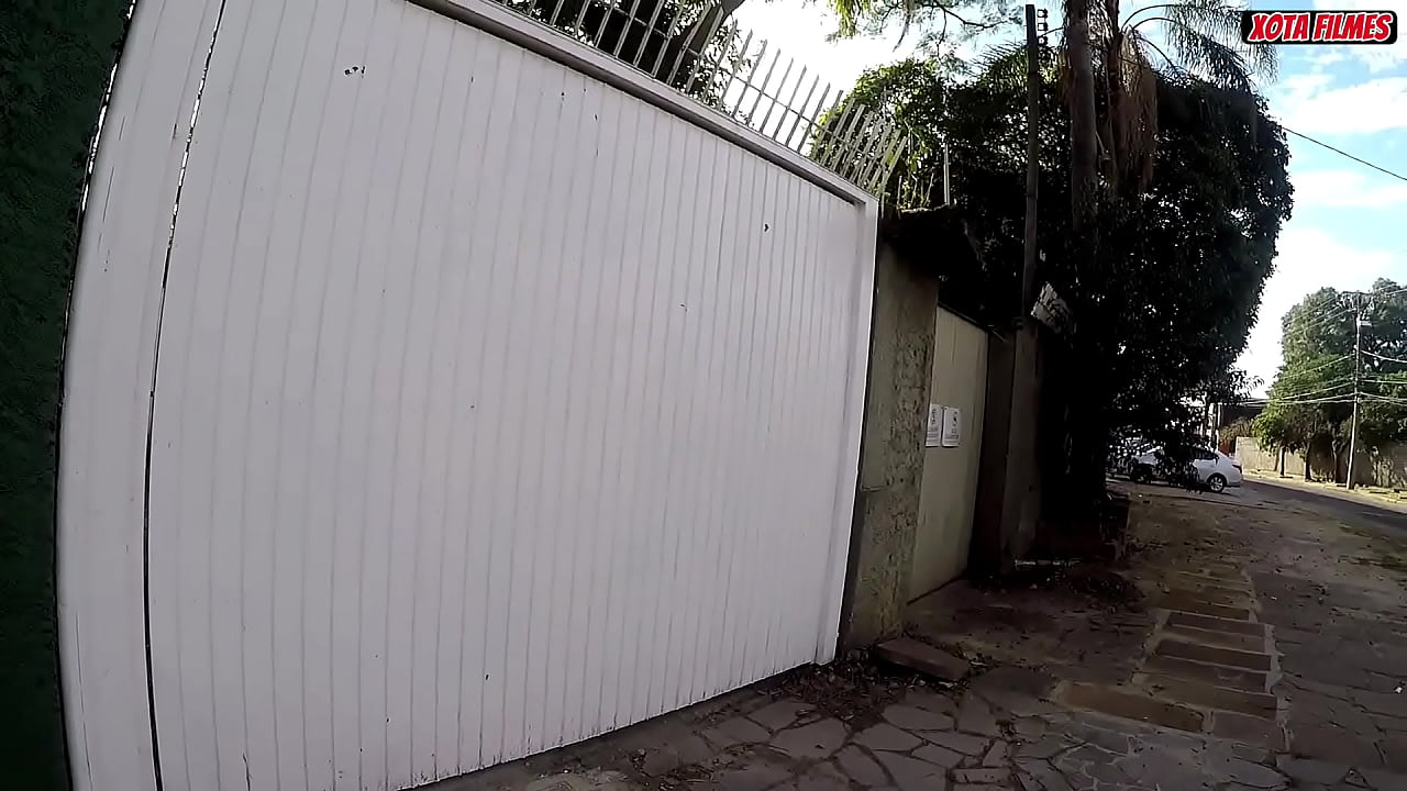 Sucking in the car plus bonus scene