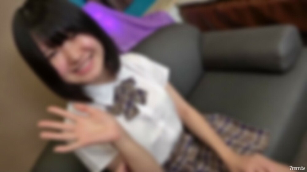 FC2-PPV-3088771 An idol-class teenager with a lot of smiles. A fair slender and immature body drowns in pleasure and suddenly cries. "I'm pregnant ..." and the uneasy face is also a large amount of vaginal cum shot at the end. Comes with a