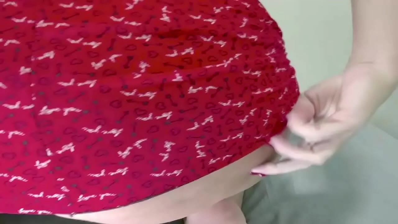 Incredible, big nipples and shaved ass hole being showed on public chat