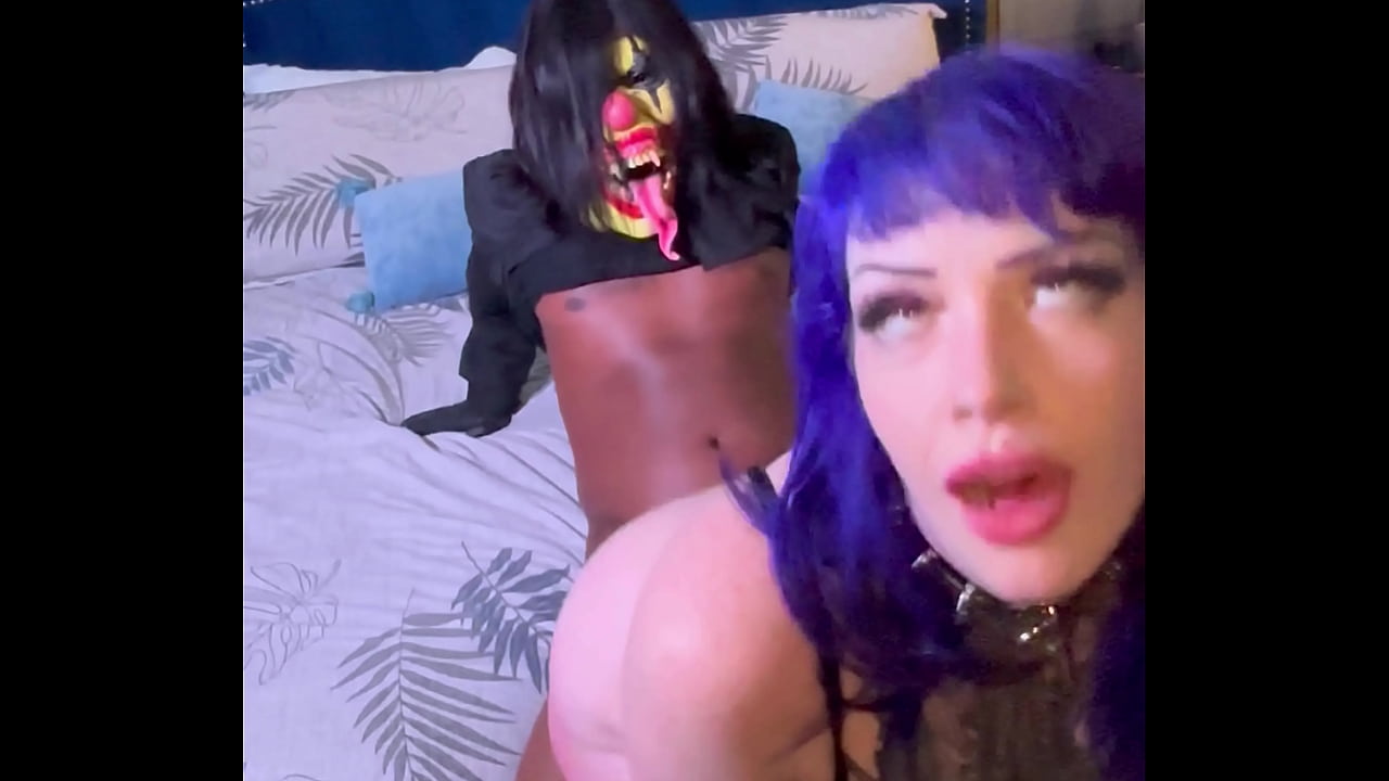 She Grew Up In The Country Riding "Horses" WTF You Think She Do On Her Spare Time