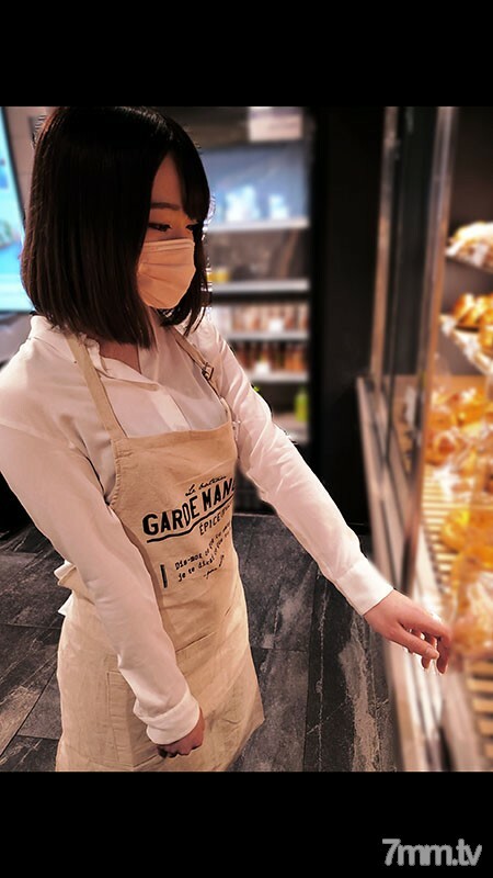 FC2-PPV-1770213 Up to 21 1480 [No] JD toy with a fair-skinned big butt. There is no escape in a closed room, and the vagina is forcibly fucked and pregnancy juice is ...