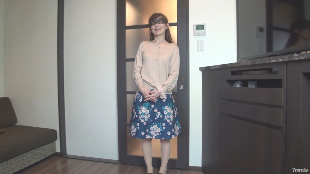 FC2-PPV-927679 [Half price 500 yen] [omnibus "33" 73 minutes recording] 50-year-old flower arrangement master pet married woman "I met my husband in a flower arrangement classroom. He is a master. I am a student." I'm old "[P