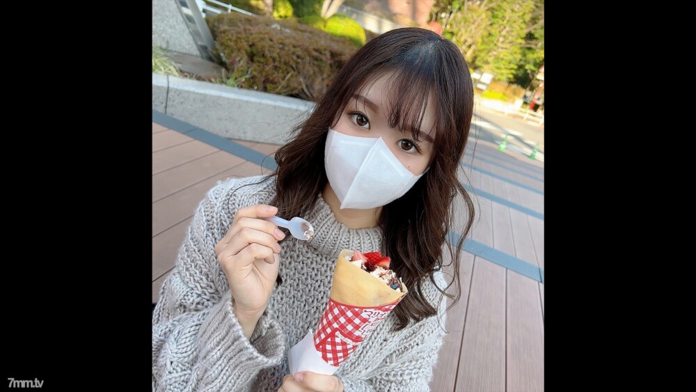 FC2-PPV-2839493 [First shot, uncensored] Limited number! !! "I don't know if it's a safe day ..." Middle ◯ A naive female college student who came to Tokyo when she was a student was brought into a closed room and vaginal cum shot twic