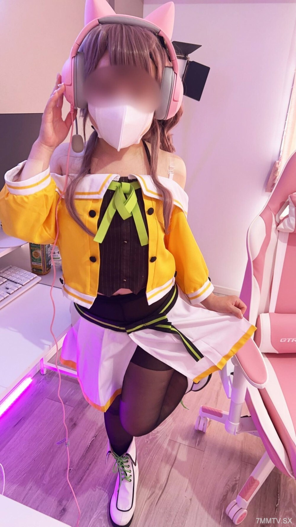 FC2-PPV-4530769 VTUBER NATSURI MAORI FCUP's Achan division