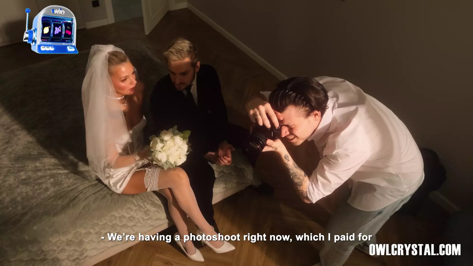 The Luxury Bride is Left Alone with the Photographer and Cheats on Her Groom