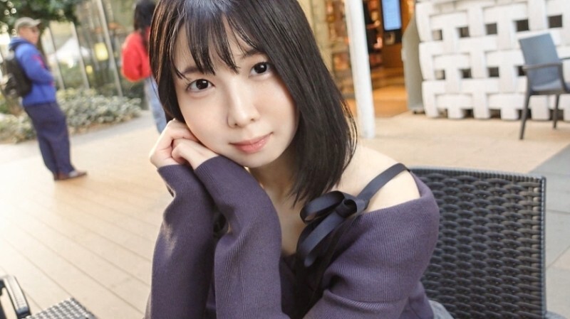 SIRO-5489 "【Is this gap amazing?】 A calm nursery teacher who is popular with parents is sexually frustrated. She has a pure face, but she wears underwear like this all the time... The sight of her shaking her hips on her own is too erotic! [...]&