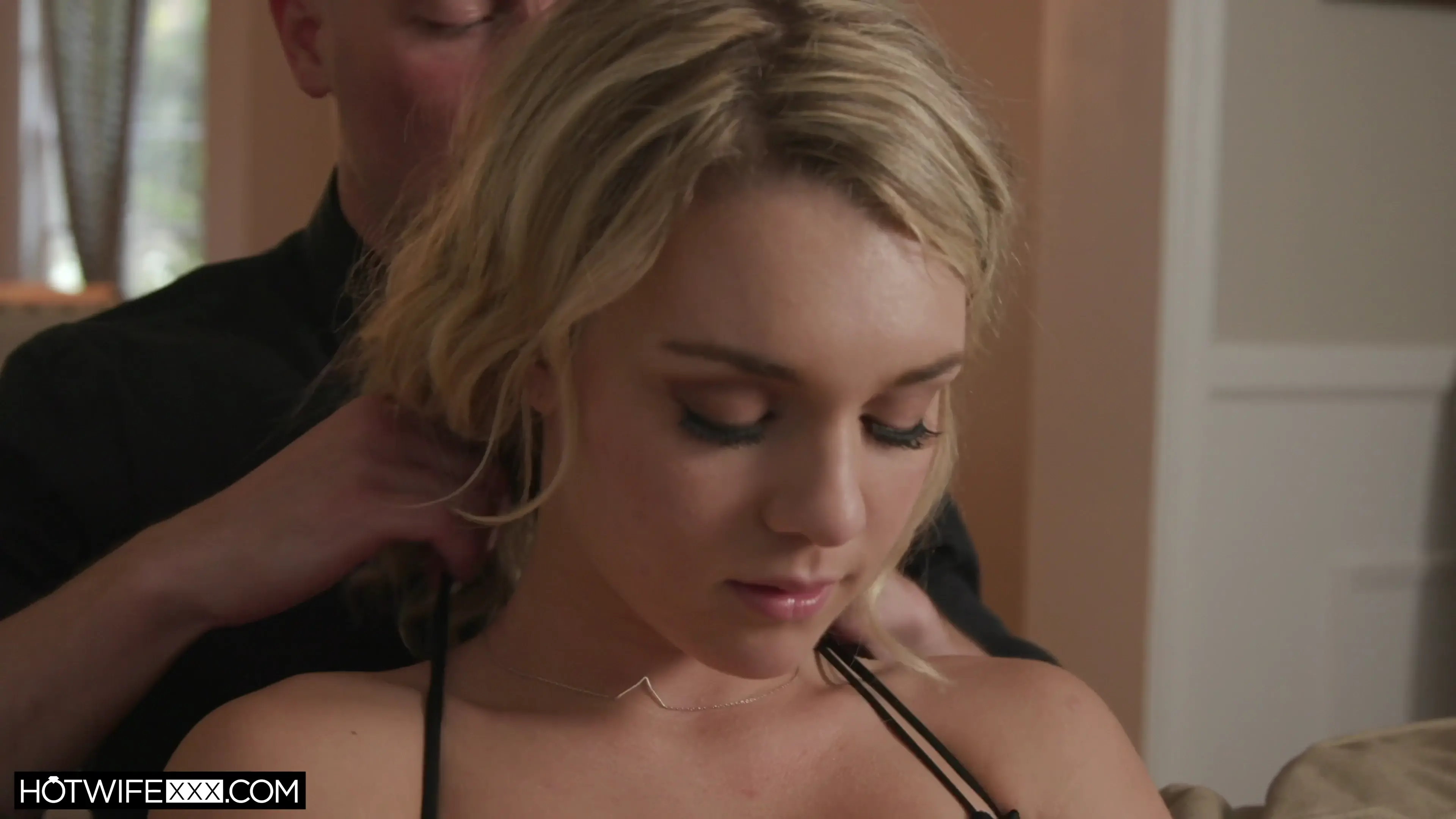 Big Tits Shared Wife Gabbie Carter Fucks a Stranger while Husband Travels