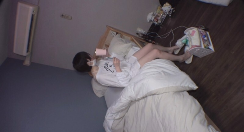 FC2-PPV-4799746 Bonus included [I got creampied in front of my best friend...] Shocking! As a punishment game, I not only deep-fell my penis but also creampied it in front of my best friend.