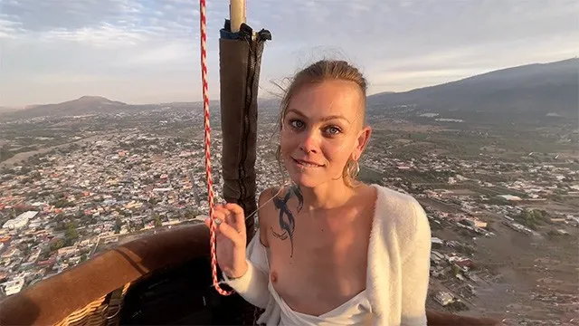 Risky Sex on a Hot Air Baloon Over the Pyramids in Mexico City