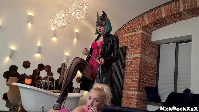 Backstage. Warming Up Tight Holes before Shooting Real Porn! Fucked 3 Teen Mo